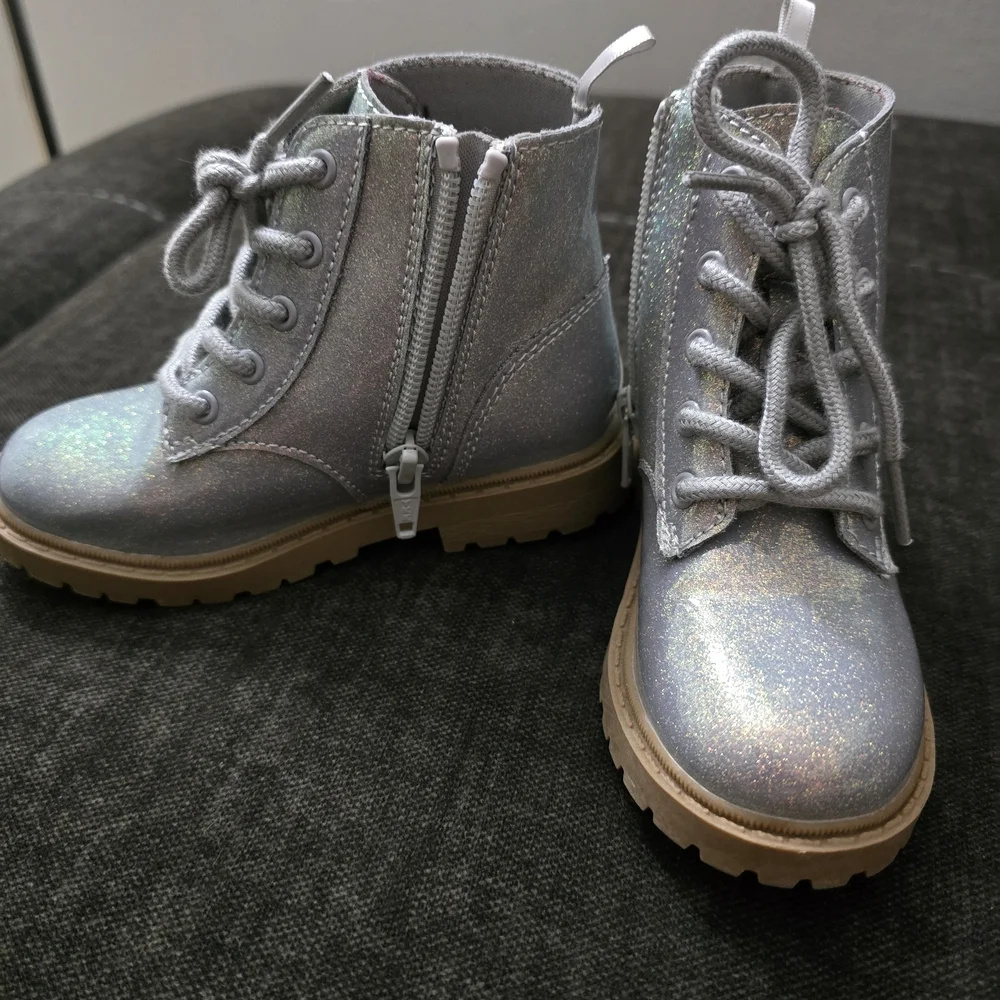 Old Navy Kids' Glitter Silver Lace-Up Boots